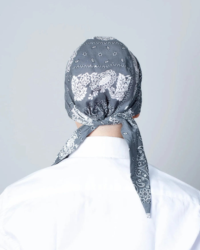 Foulard chimio en véritable bandana gris Foulard chimio en véritable bandana gris