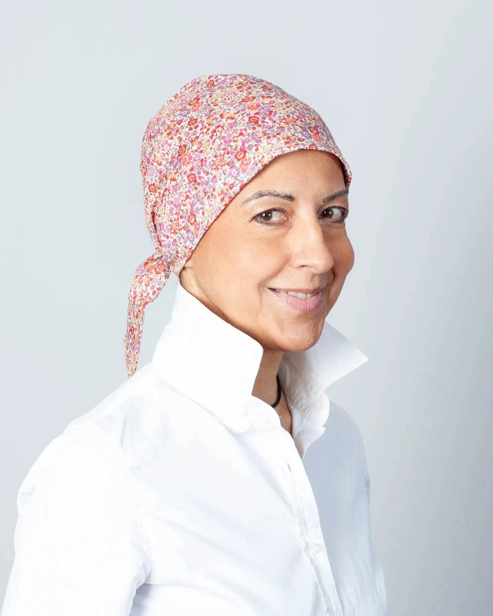 Foulard chimio en Liberty très doux et confortable Foulard chimio en Liberty très doux et confortable
