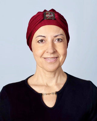 Bonnet chimio bordeaux à boucle naturelle
